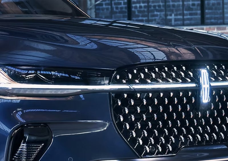 The All-new 2024 Lincoln Nautilus® SUV closeup of Lincoln Crest